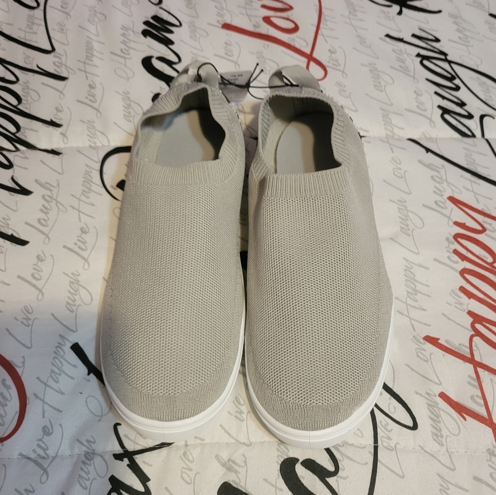 Sun& Sky Women's Mesh Grey Pull on Shoes